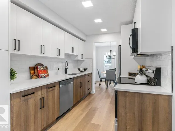 324 Grandin Vl, Saint Albert, AB T8N 2R6