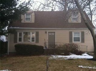 19 Wisteria St, Edison, NJ 08817