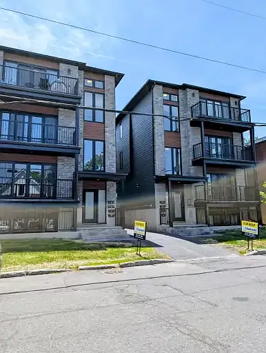 340 Shakespeare St #3 — Photo 1