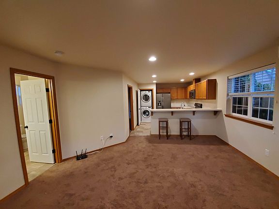 3rd image of 300 W 25th St #300B