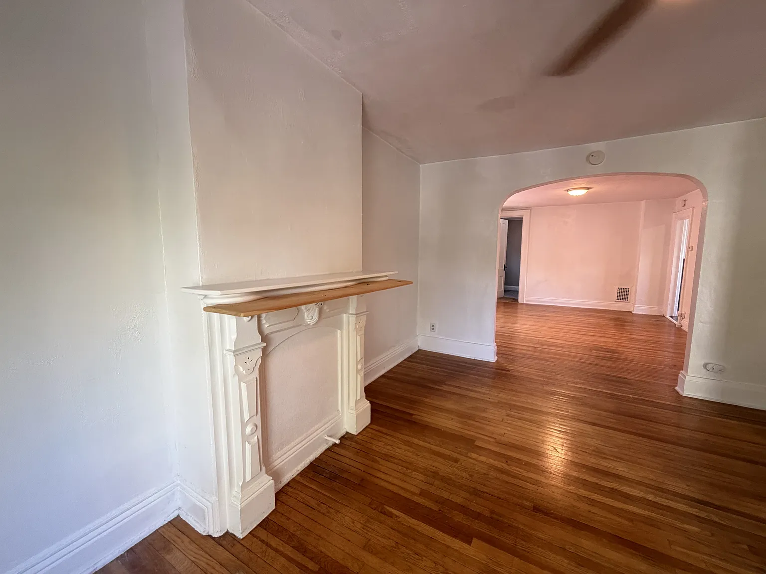 364 Fargo Avenue - Upper — Photo 3