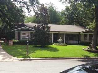 508 Caduceus Ln, Hurst, TX 76053