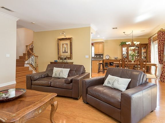 5th image of 4263 W 190th St