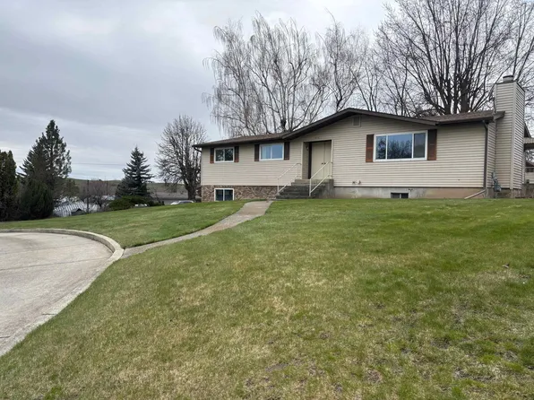 315 N Division St, Palouse, WA 99161