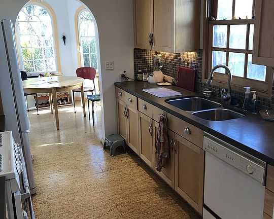 5th image of 1168 S Sierra Bonita Ave
