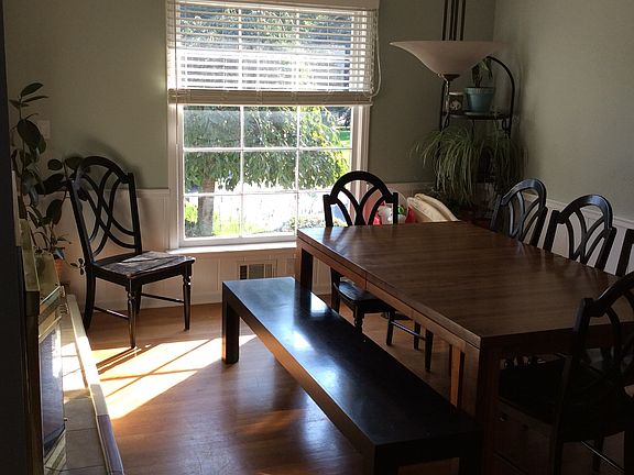3rd image of 3005 Hall St SE