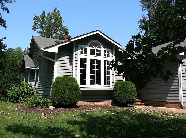 1st image of 4649 Massena Dr