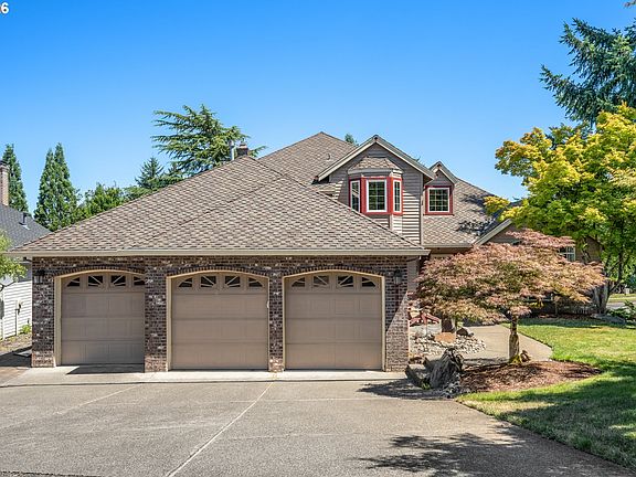 3rd image of 14388 SE Meadows Ln