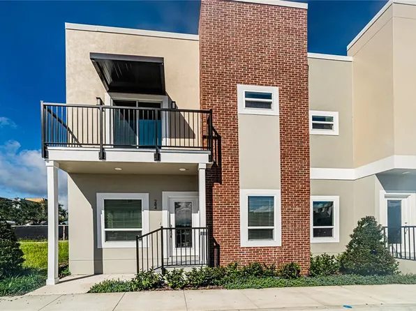 284 N Oak Ave, Sanford, FL 32771