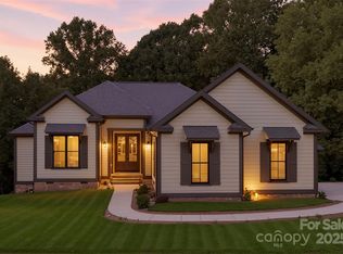 2596 Polo Ln, Maiden, NC 28650