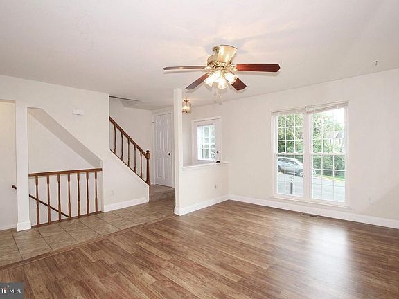 4th image of 14914 Ampstead Ct
