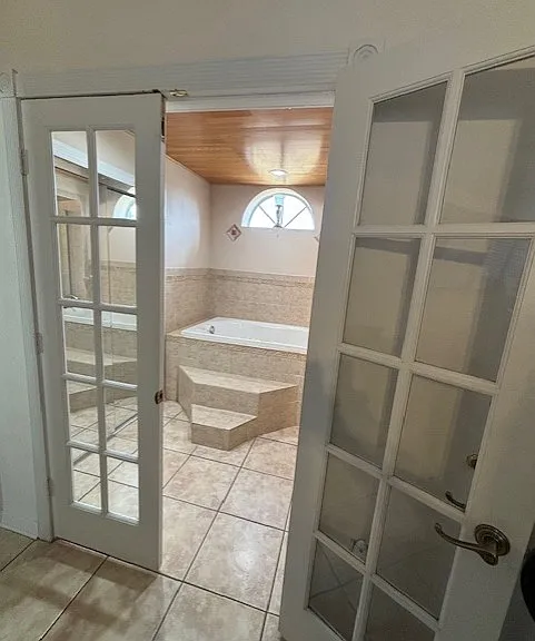 643 Basingstoke Ct — Photo 19
