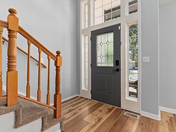 4th image of 1204 W Candlewood Ct