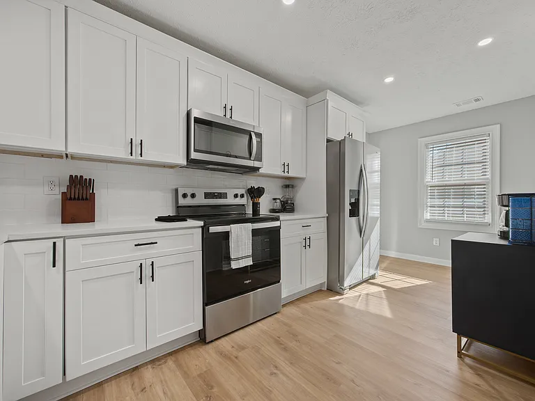 2031 Jockey Ct — Photo 3