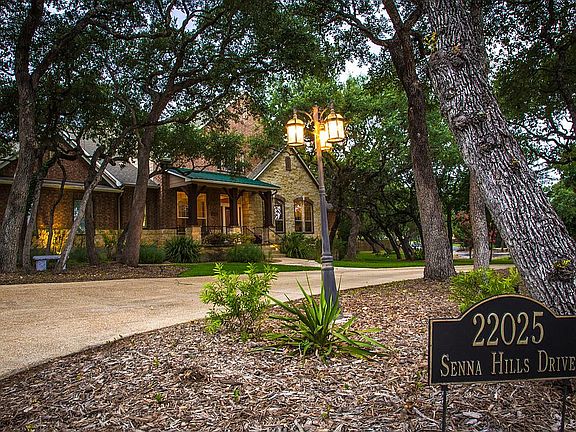 3rd image of 22025 Senna Hills Dr