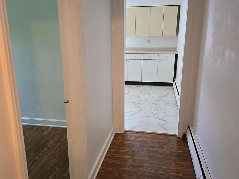618 Biggs Ave — Photo 12