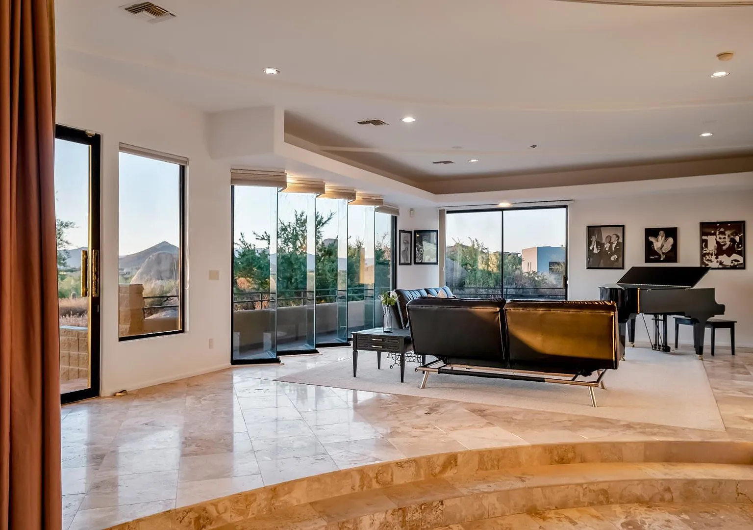 4 bed, 3.5 bath, 4980 sqft, $8,900 — Photo 3