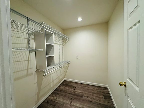 5th image of 5059B Ludgate Dr