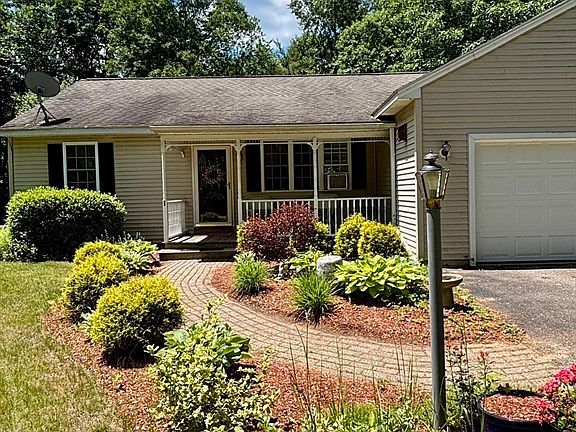 2nd image of 86 Chicopee Dr