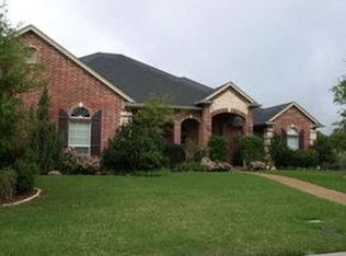 401 Lariat Trl, Mc Gregor, TX 76657