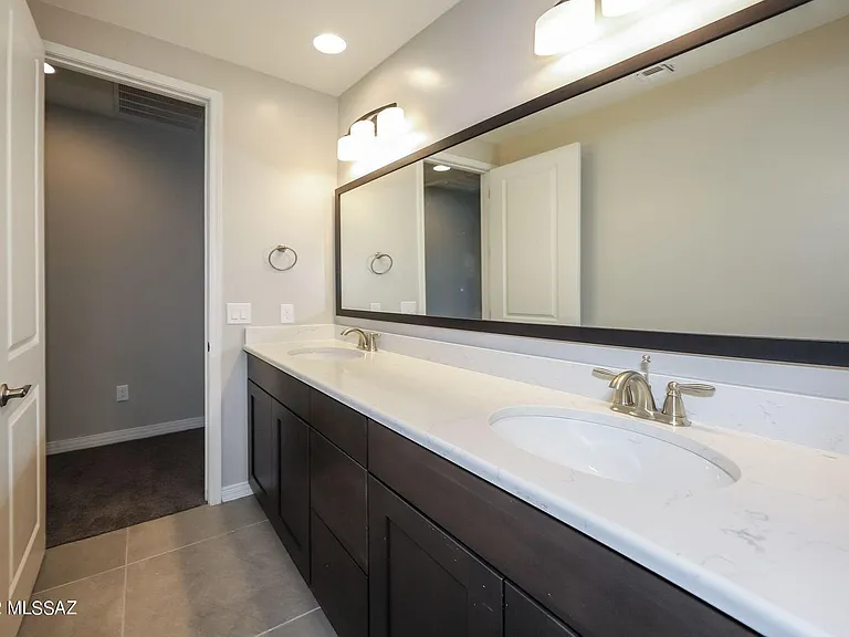 11846 N Silver Village Pl — Photo 36