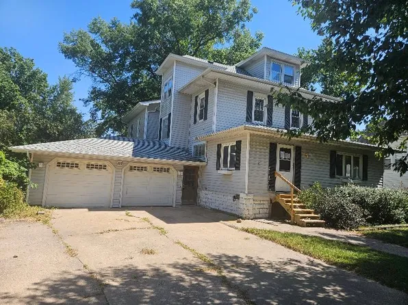107 N Baker St, Keota, IA 52248