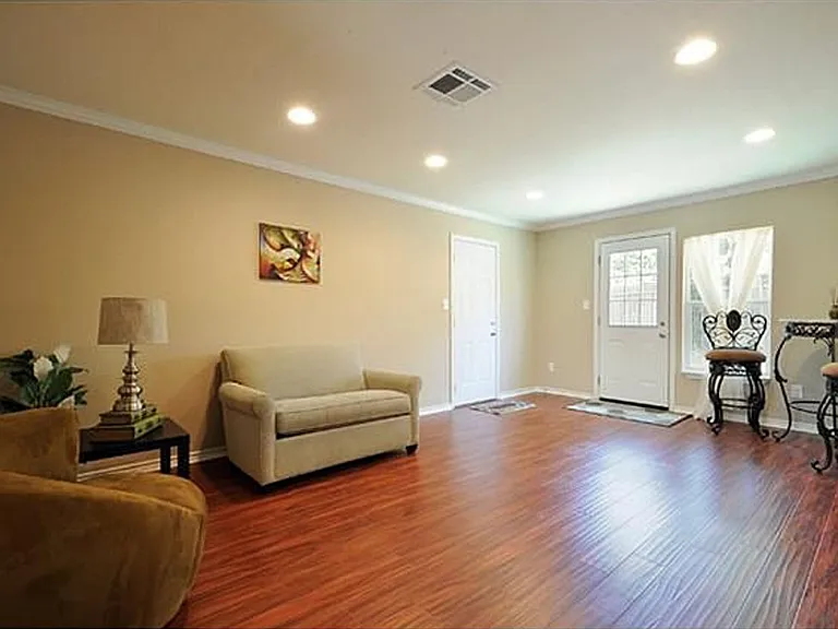 6812 Syracuse Cv — Photo 6