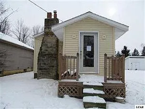721 W Maple Ave photo 1