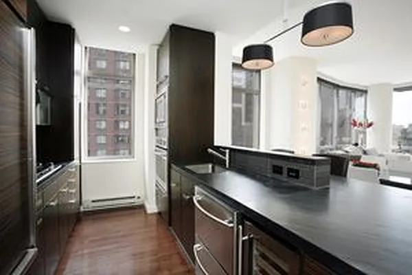 Sold by Douglas Elliman | media 18