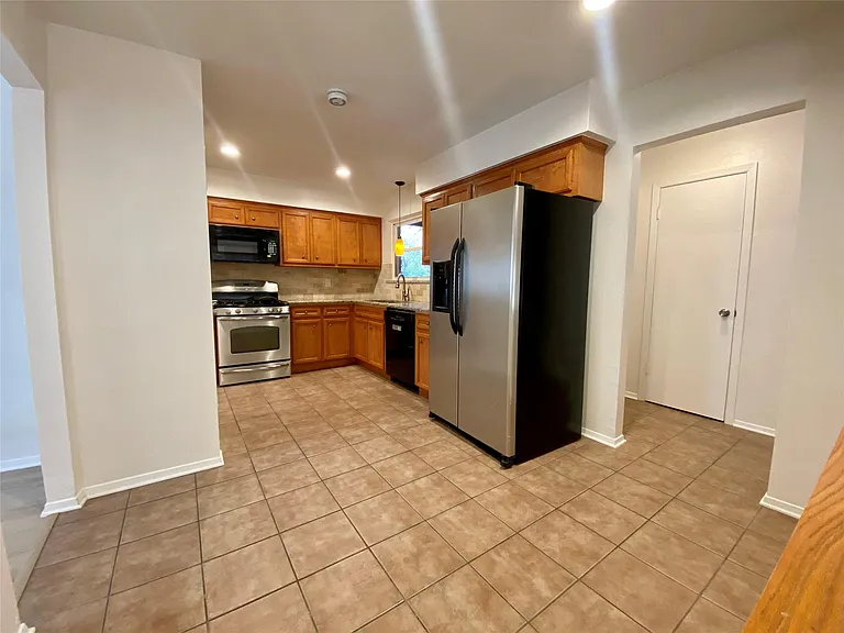 2 N Waxberry Rd — Photo 8