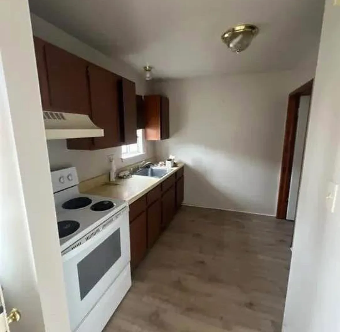 2 bed, 950 sqft, $1,095 — Photo 3