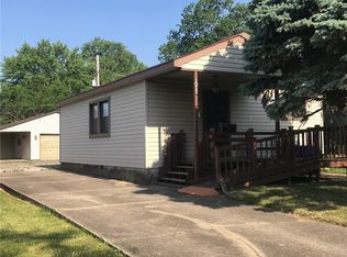 1011 N Woodlawn Ave, Decatur, IL 62522