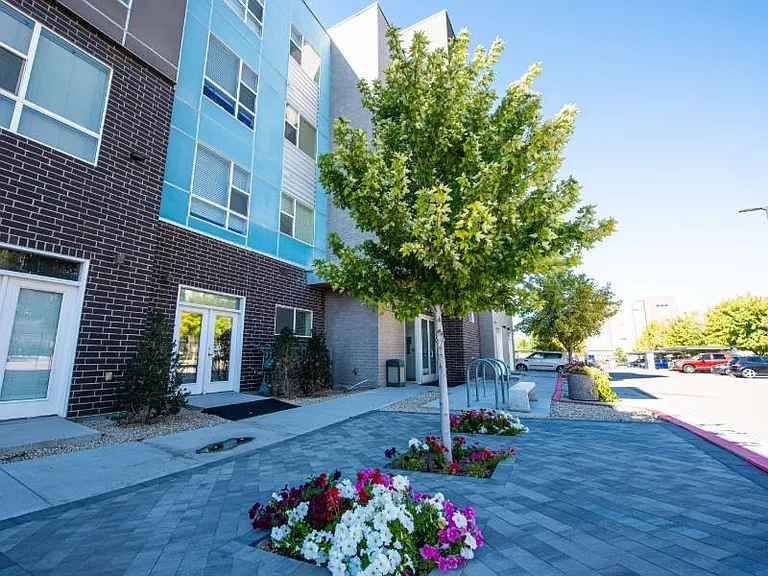 West Station Apartments — Photo 6