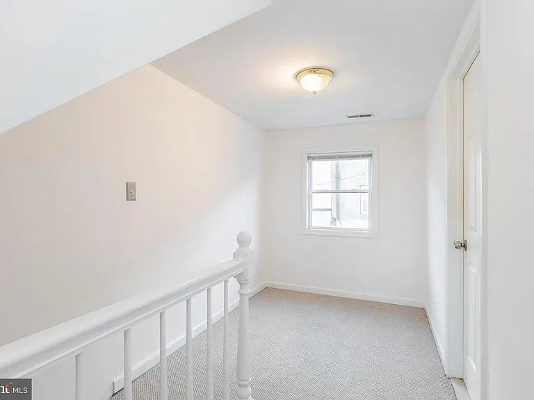 1136 Oneil St — Photo 14