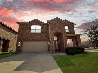 1020 Cushing Dr, Fort Worth, TX 76177