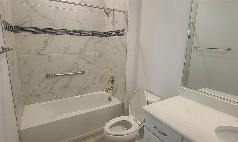 9754 SW 103rd Ave — Photo 6