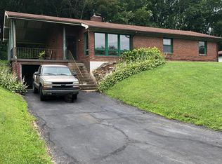 204 Virginia Dr, Beaver, PA