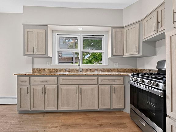 2nd image of 7 Concord St