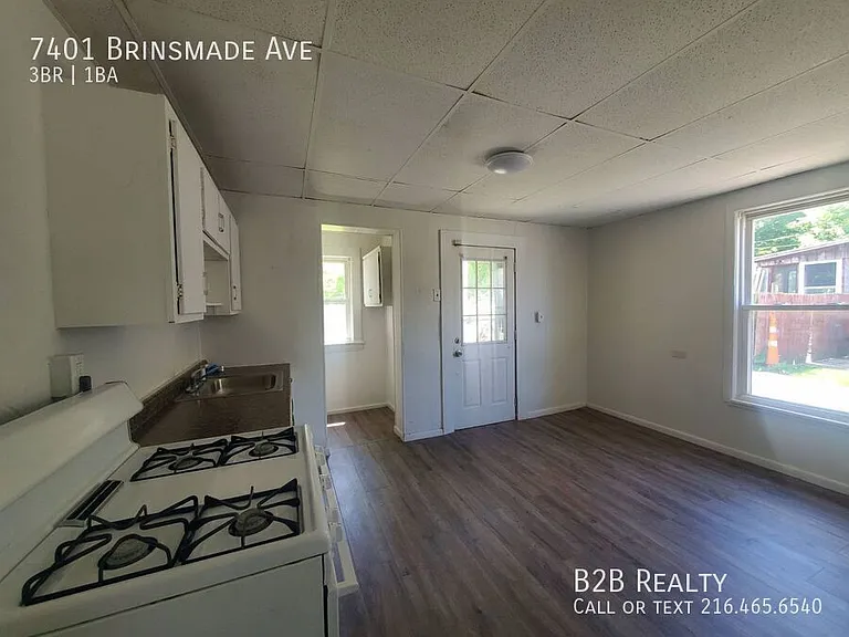 7401 Brinsmade Ave — Photo 4