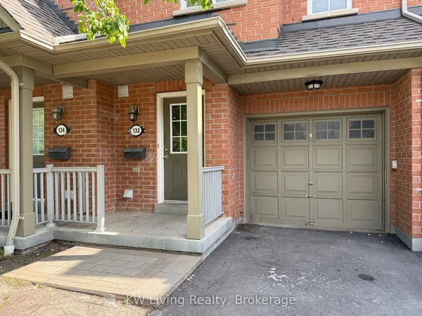 3150 Erin Centre Blvd #132, Mississauga, ON L5M 7Z2