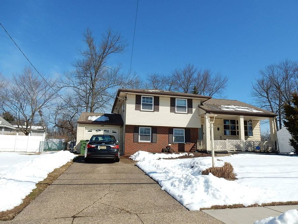 1st image of 1770 Longfellow Dr