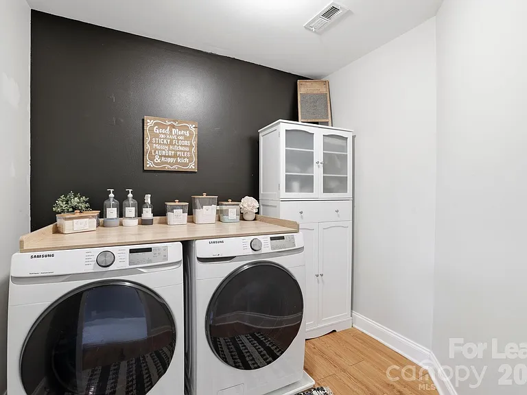 8636 Sagekirk Ct — Photo 31