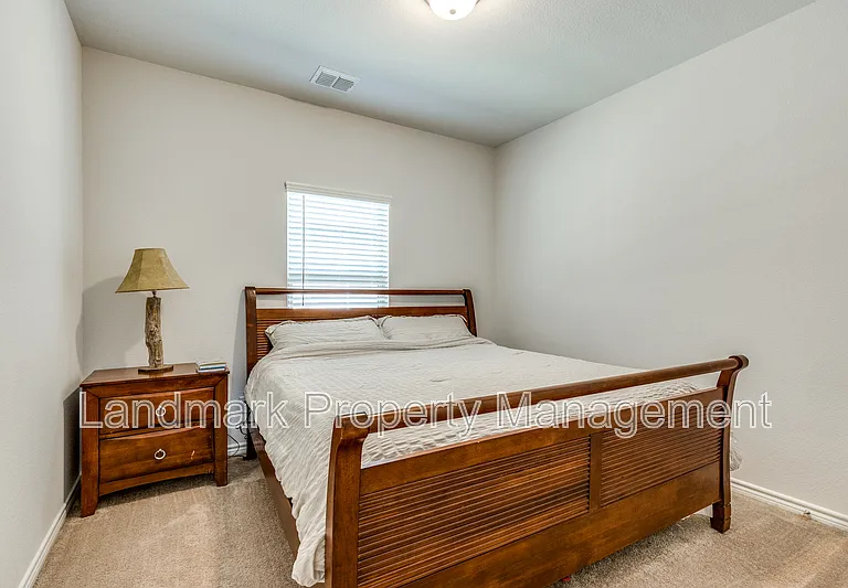 672 Harris Ridge Dr — Photo 14