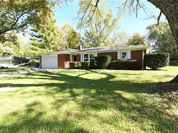 3rd image of 6107 Downing Dr