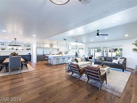 5th image of 4120 N Durango Dr