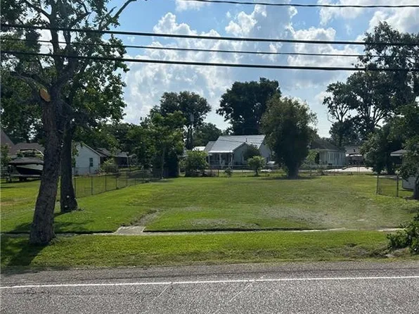 8425 Jefferson Hwy, New Orleans, LA 70123