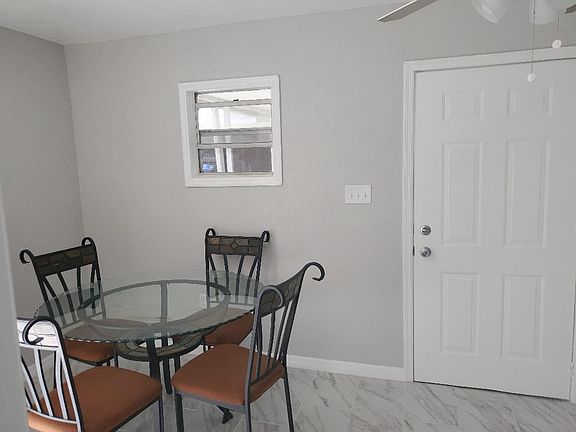 The renter can have this dinette set table free in kitchen/