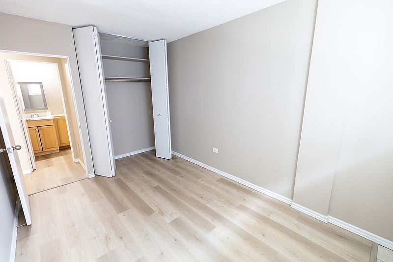 Calgary Apartment for rent - 1 Bedroom — photo 13