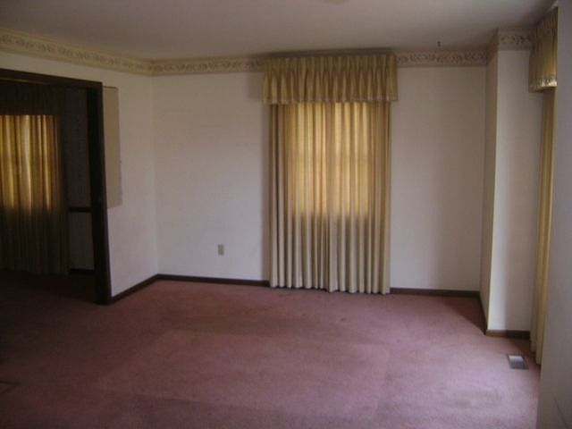 2nd image of 1155 Hillgate Way