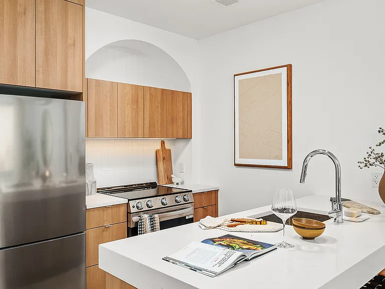 151 S Elliott Pl #3H — Photo 3